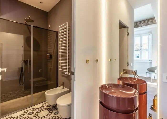 Porta Portese Palace Villa *