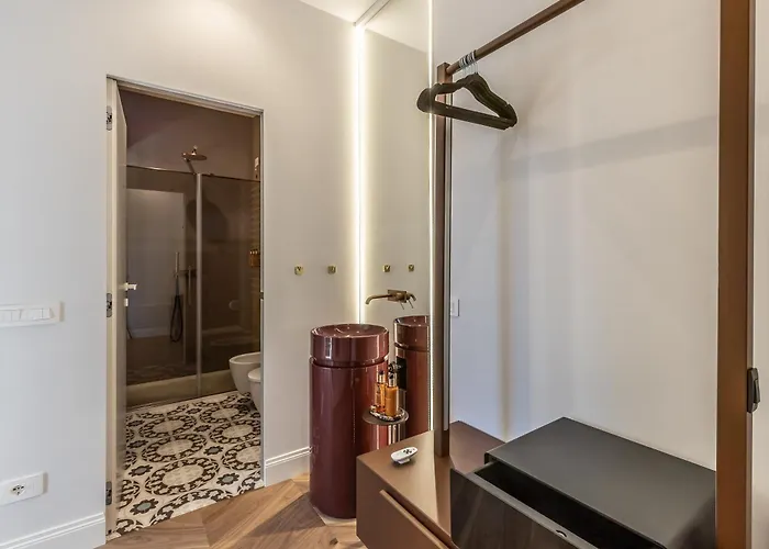 Porta Portese Palace