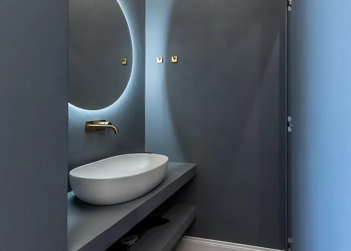 Porta Portese Palace