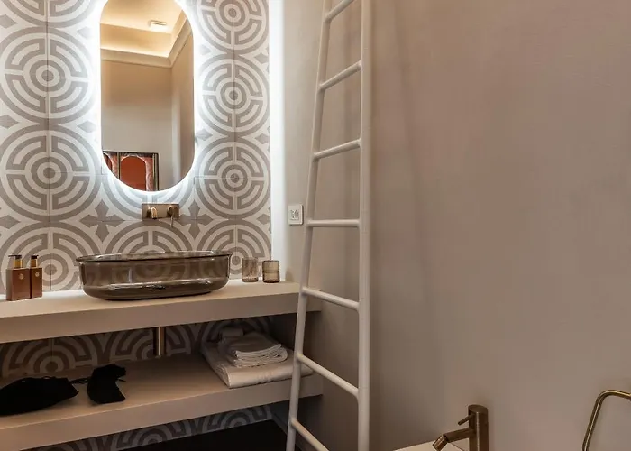 Porta Portese Palace